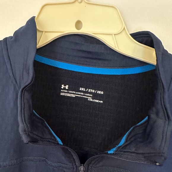 Under Armour Pullover 1/4 Zip - Picture 2 of 2